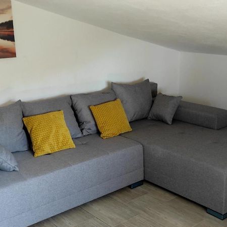 Appartement Mali Delfin à Sveti Juraj Extérieur photo