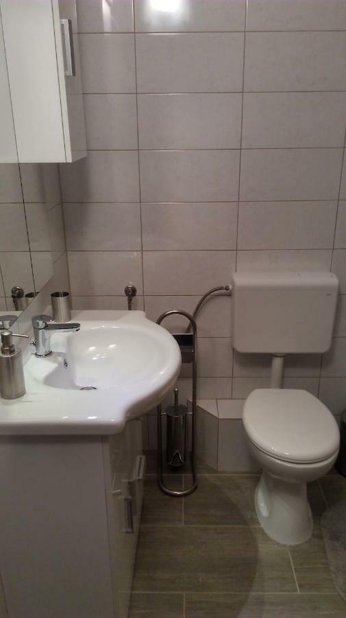 Appartement Mali Delfin à Sveti Juraj Extérieur photo